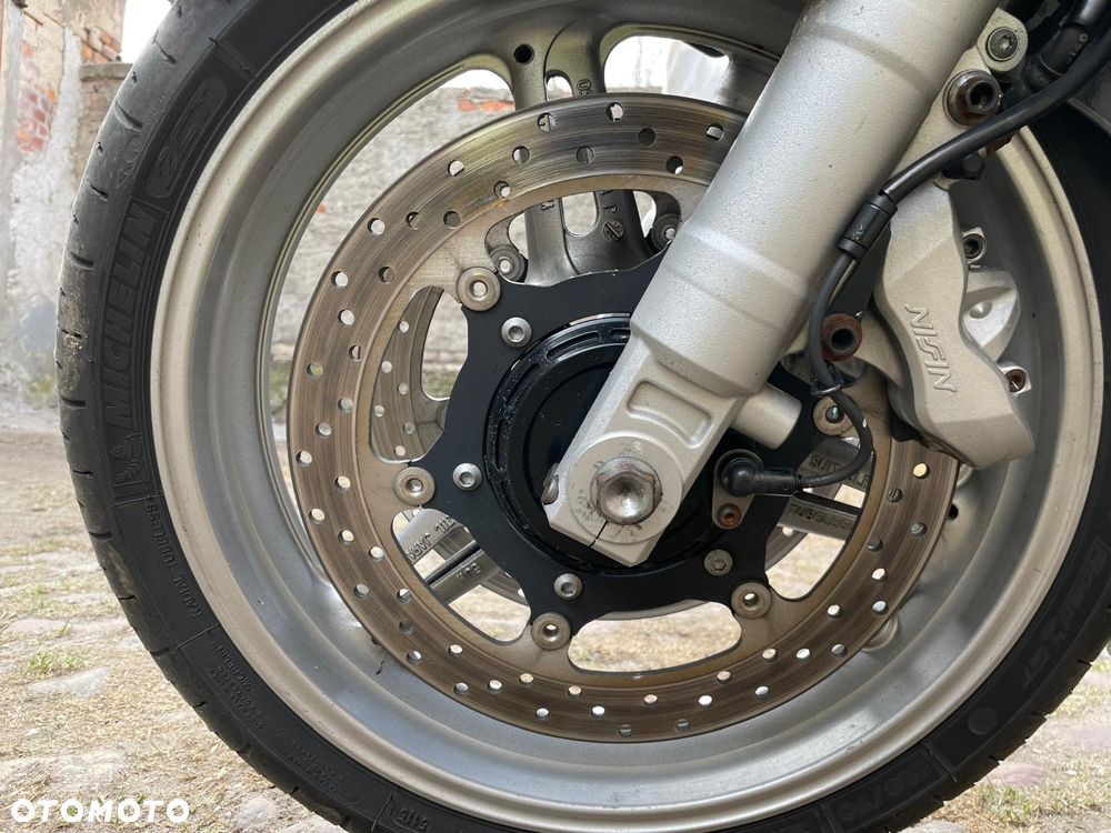 Yamaha FJR - 16