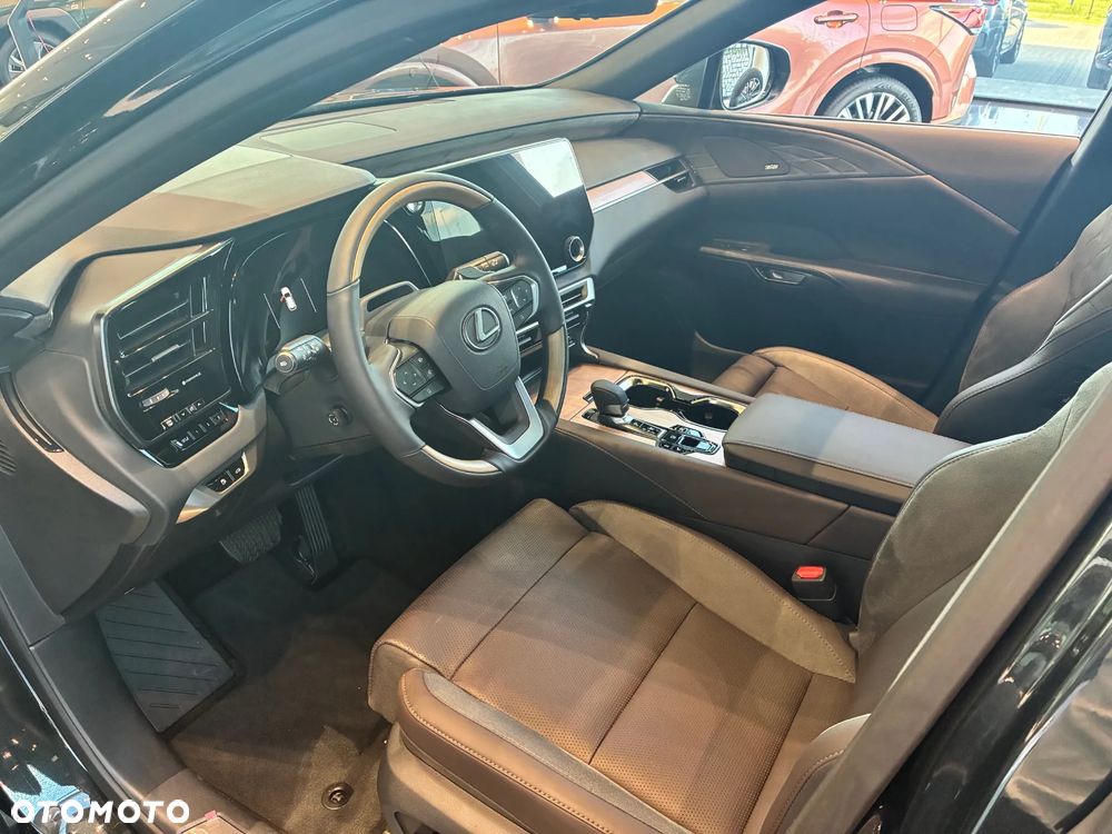 Lexus RX - 12