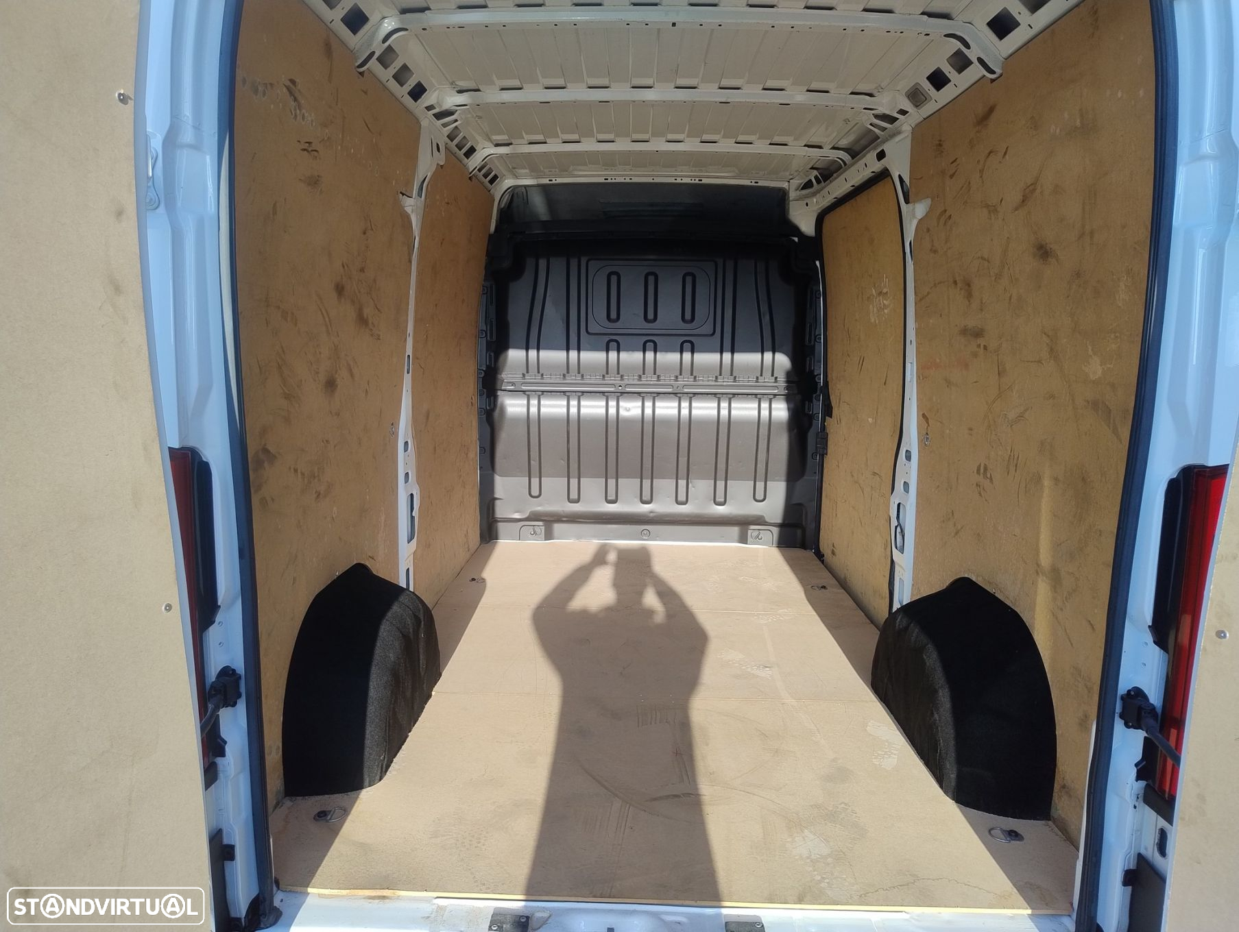 Peugeot Boxer 2.2 BlueHDi 330 L2H2 Premium - 13