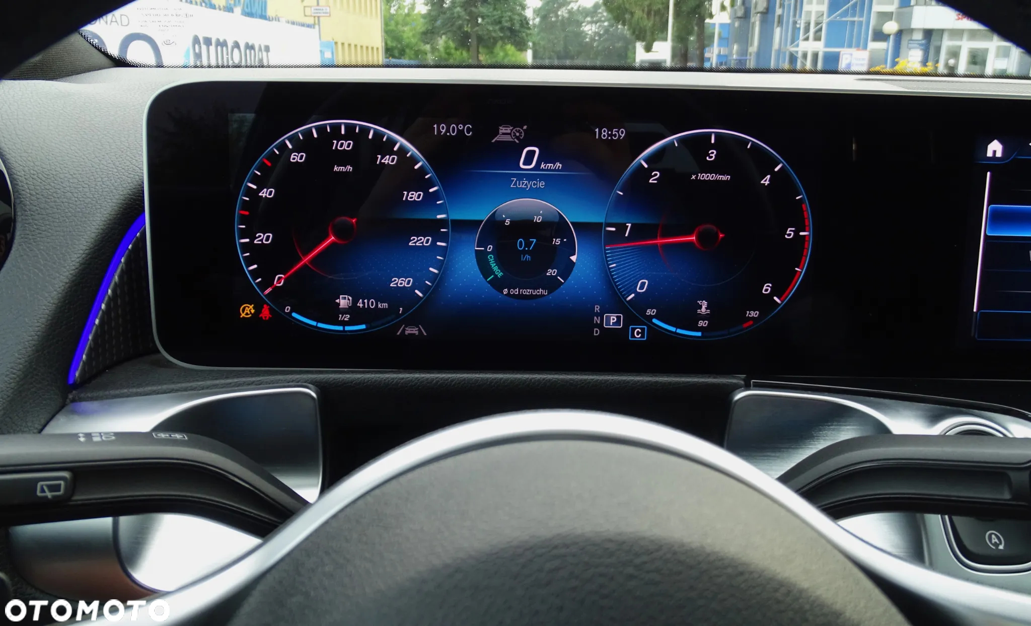 Mercedes-Benz GLB - 22