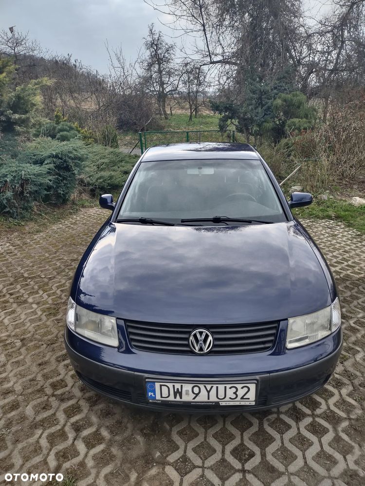 Volkswagen Passat - 5