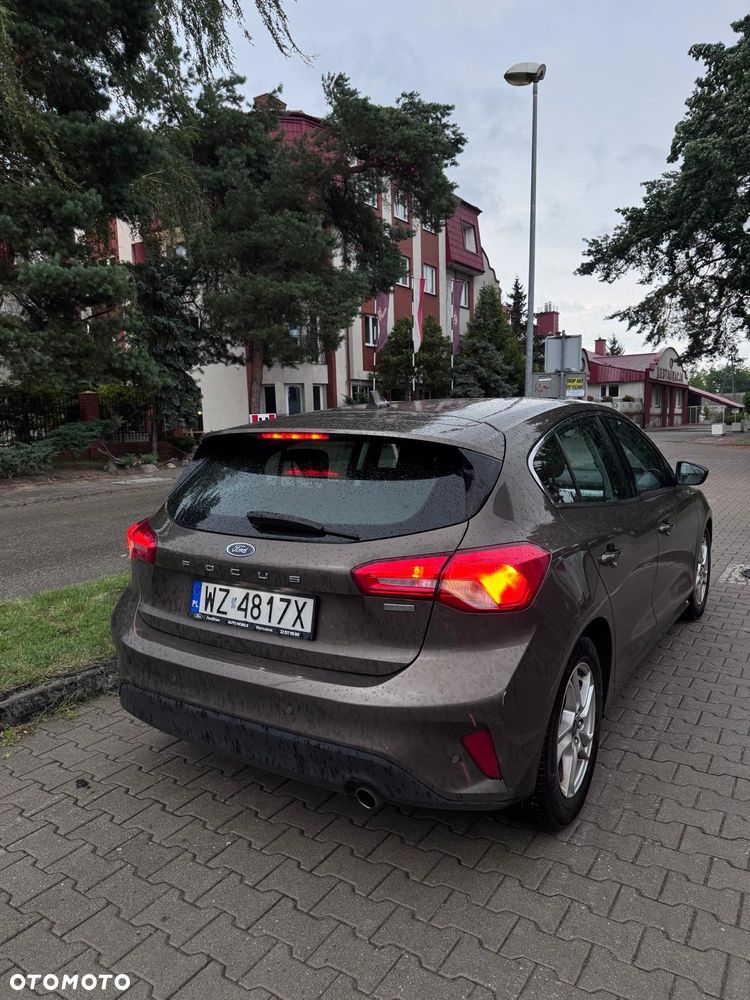 Ford Focus 1.0 EcoBoost Trend Edition Business - 17