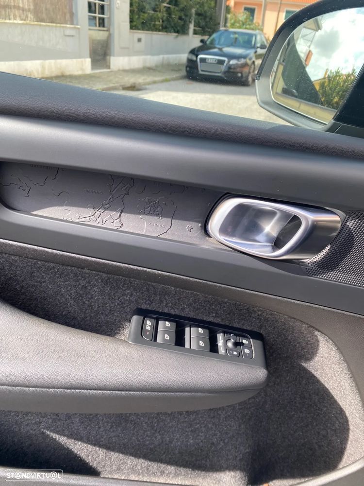 Volvo XC 40 Recharge Plus - 16