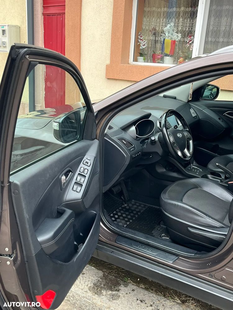 Hyundai ix35 2.0 CRDI 4WD Automatik Finale Silver - 6