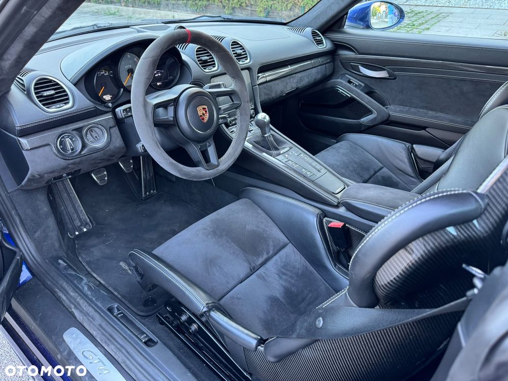 Porsche 718 Cayman GPF GT4 - 14