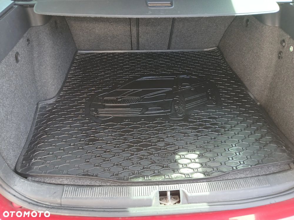 Skoda Octavia 2.0 TDI DPF RS DSG - 36
