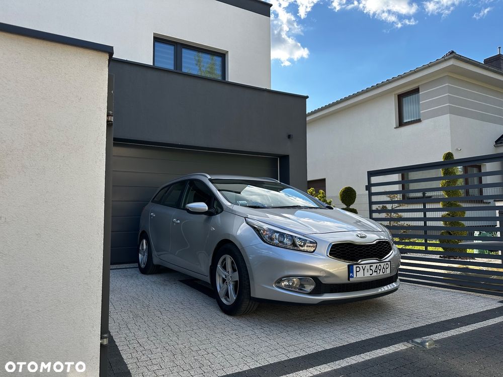 Kia Ceed 1.4 L - 5