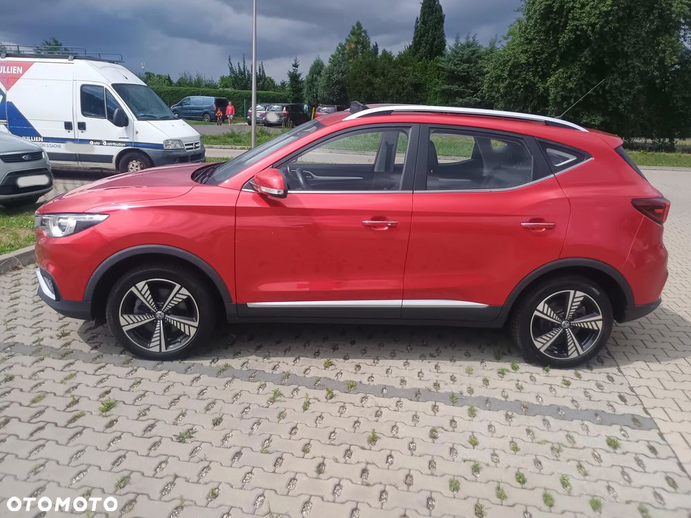 MG ZS Luxury - 5