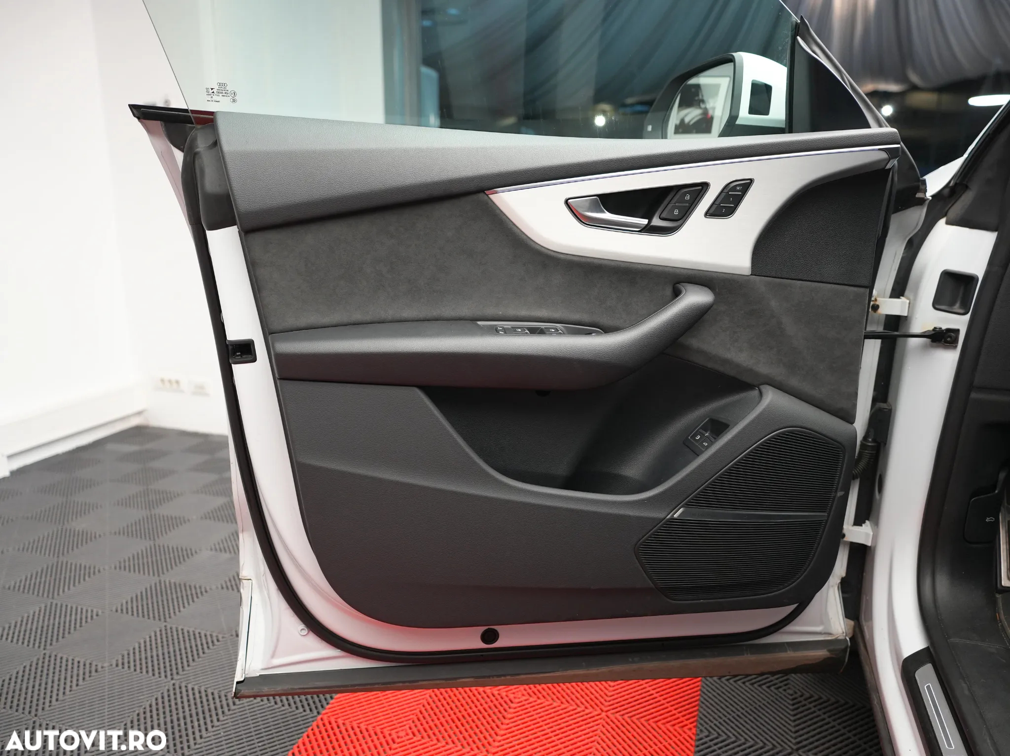 Audi Q8 - 11