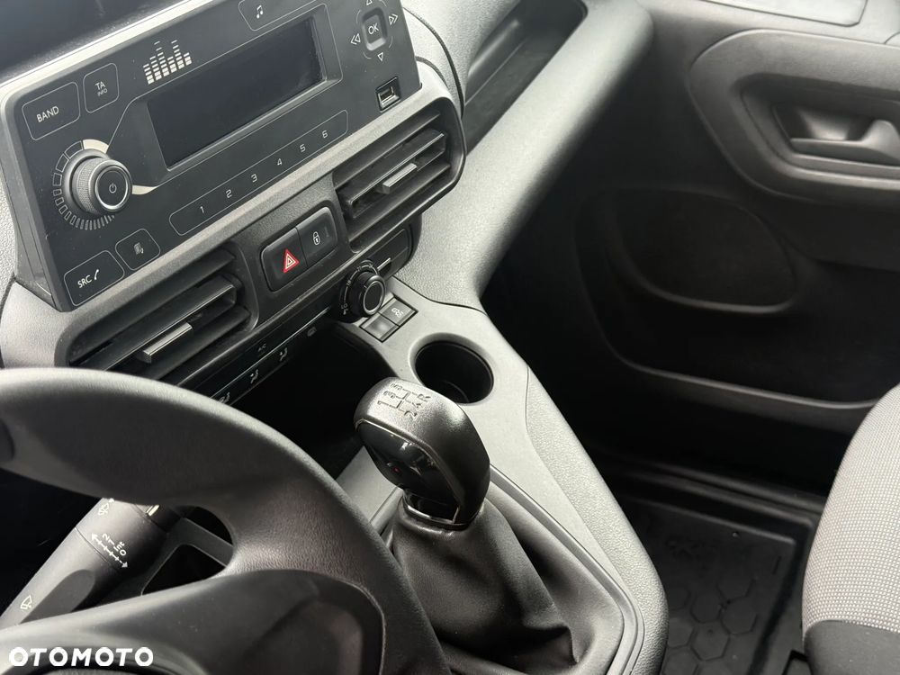 Peugeot Partner - 11