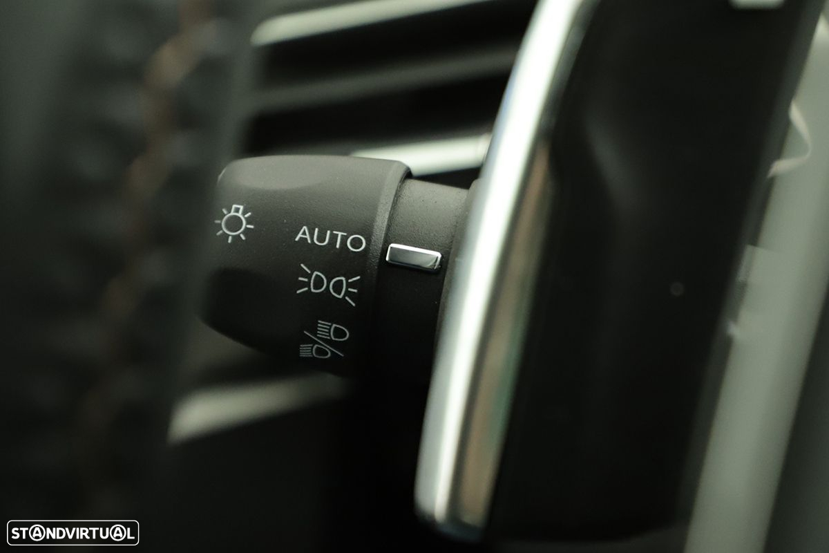 Peugeot 3008 1.2 PureTech GT EAT8 - 17