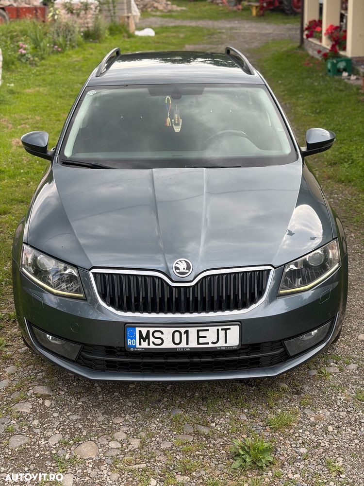 Skoda Octavia 2.0 TDI DSG 4X4 Style - 3
