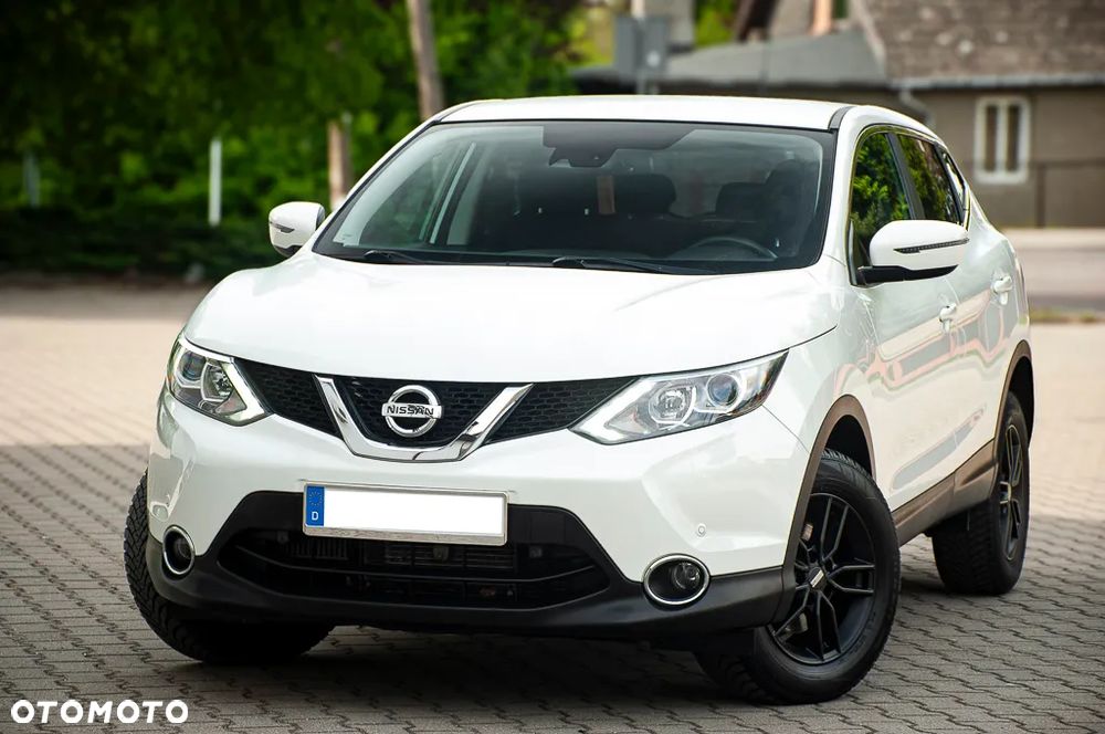 Nissan Qashqai 1.2 DIG-T Xtronic N-Vision - 1