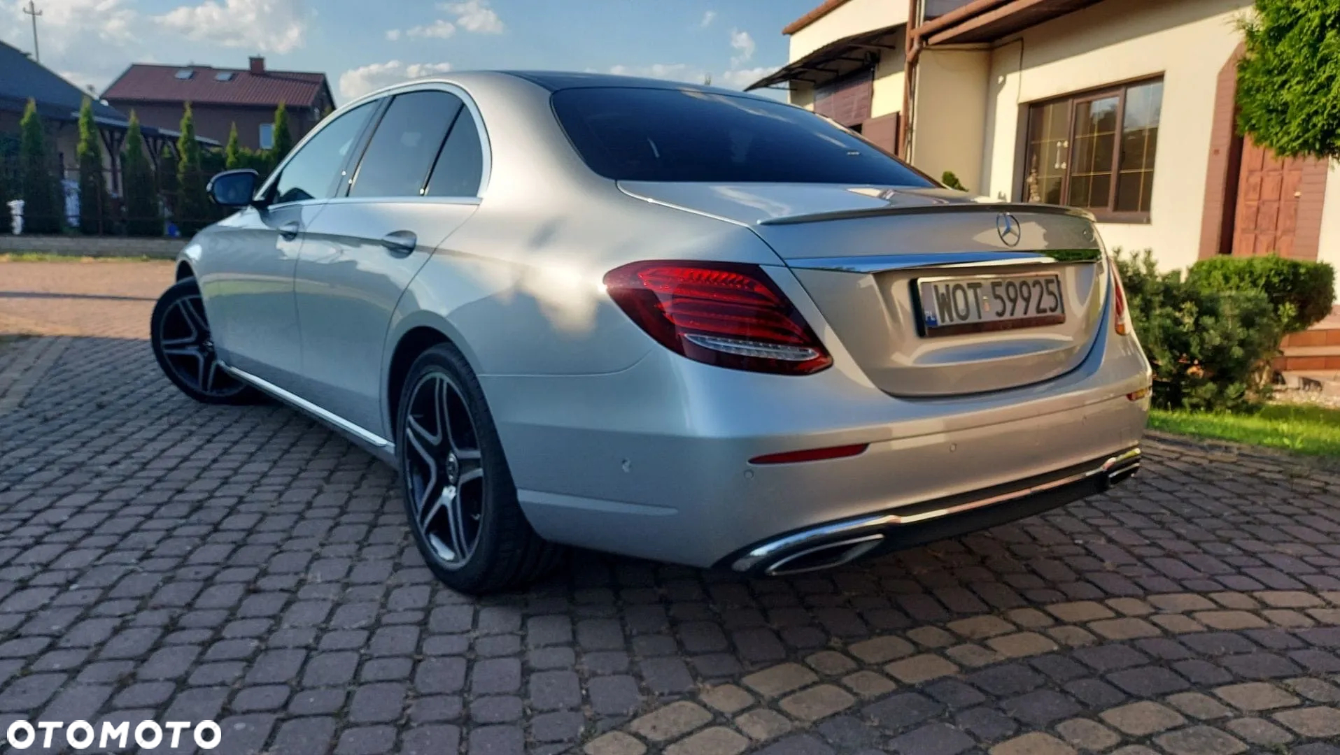 Mercedes-Benz Klasa E 250 9G-TRONIC - 10
