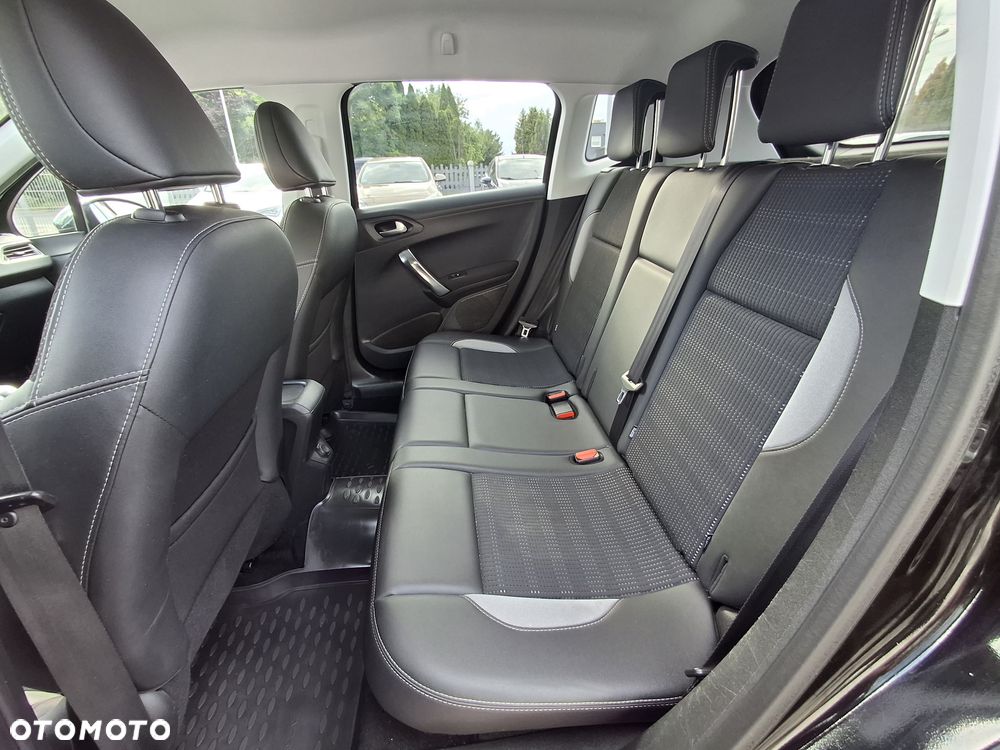 Peugeot 2008 - 15