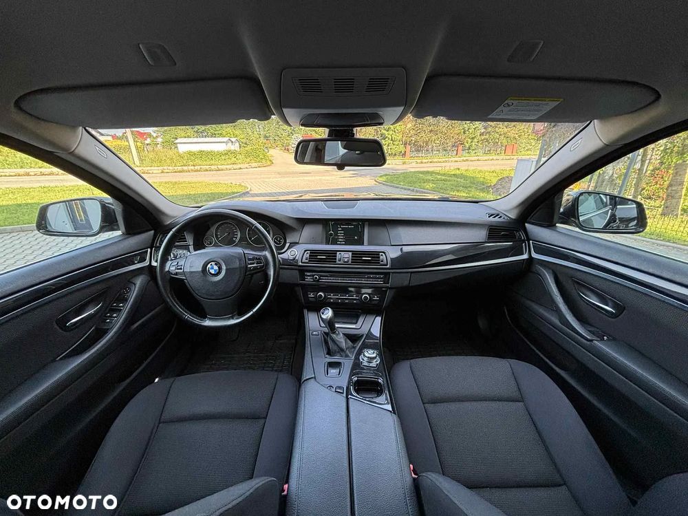 BMW Seria 5 520d - 8