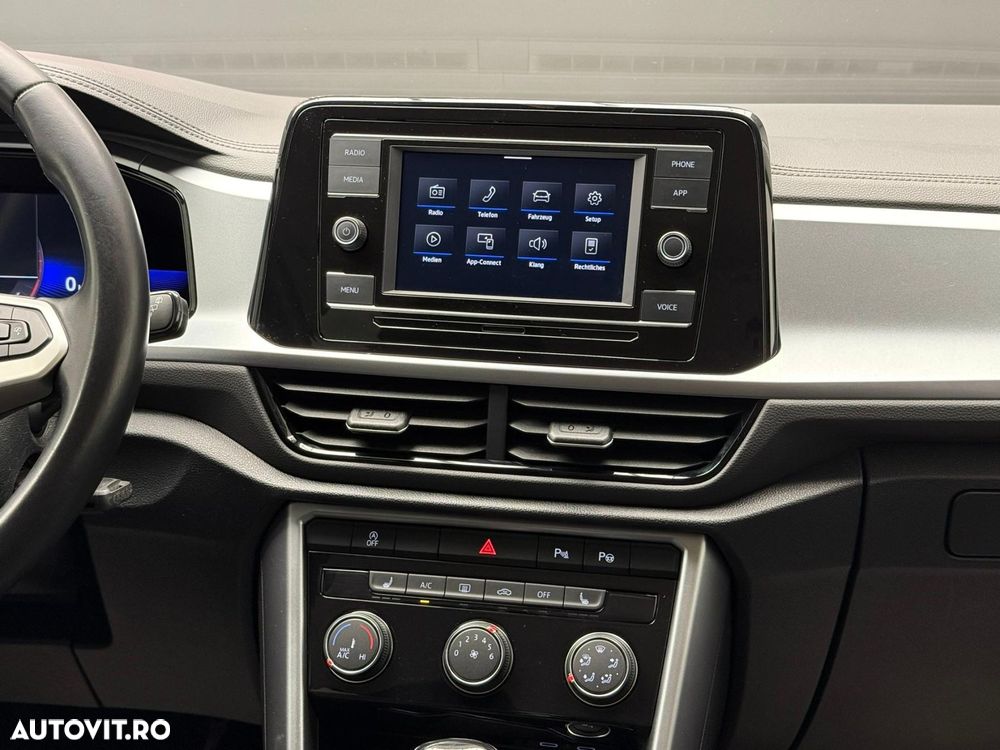 Volkswagen T-Roc - 12