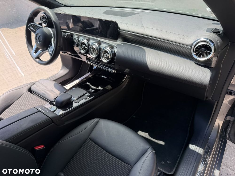 Mercedes-Benz CLA - 9