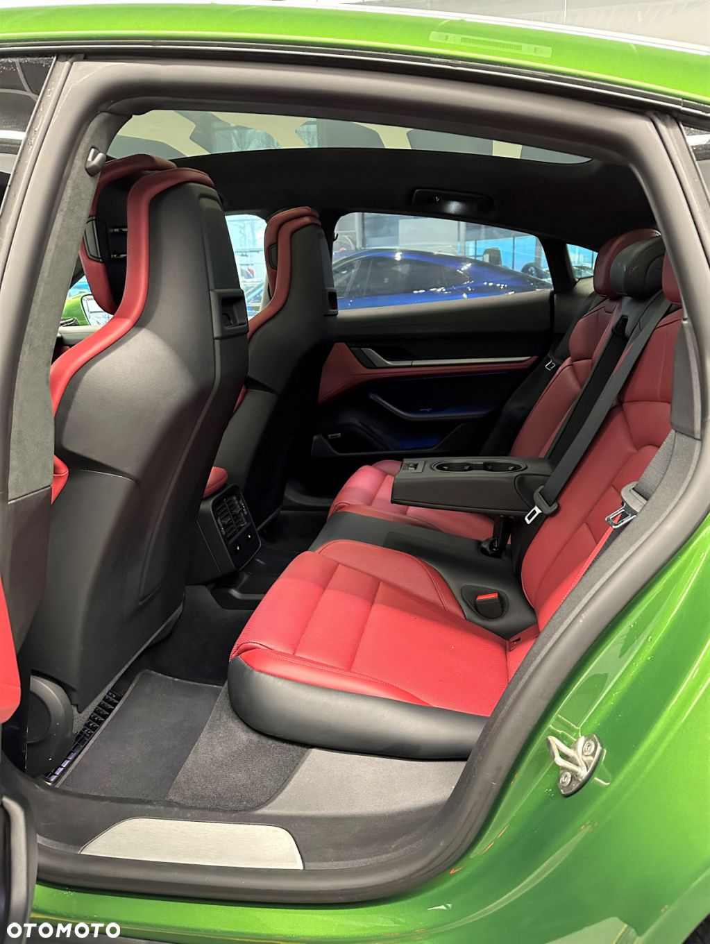 Porsche Taycan - 23