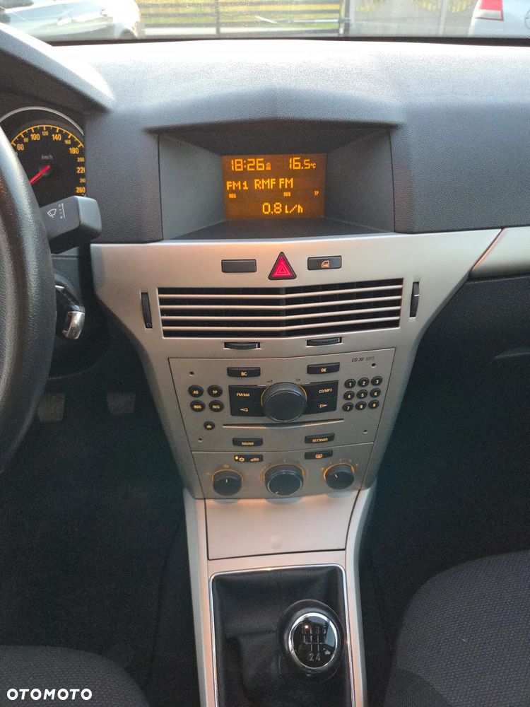 Opel Astra - 36