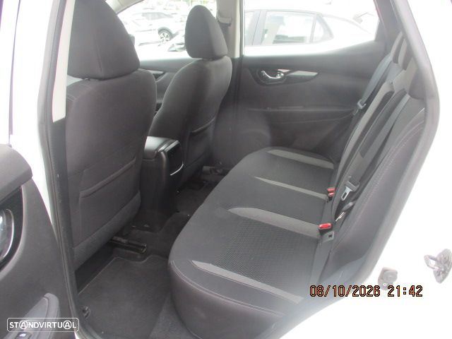 Nissan Qashqai 1.5 dCi N-WAY - 8