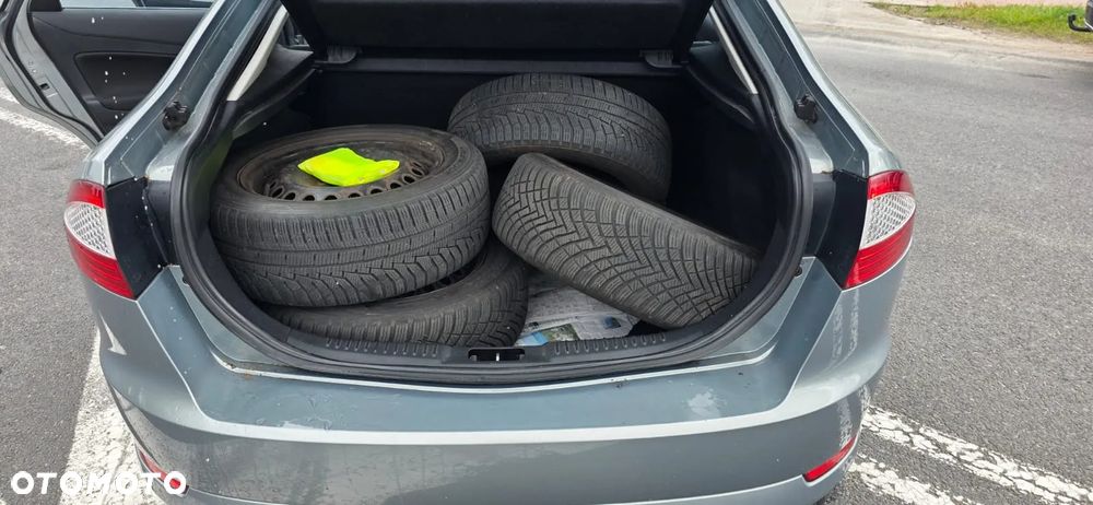 Ford Mondeo 2.0 FF Titanium - 22