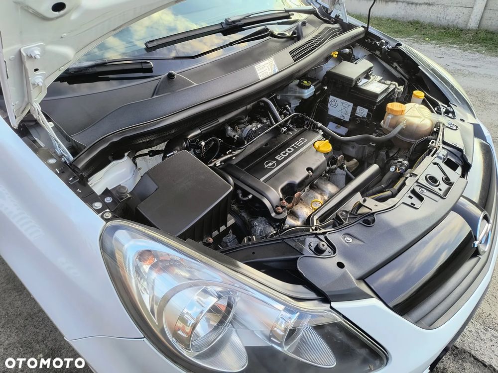 Opel Corsa 1.2 16V Limited Edition - 21