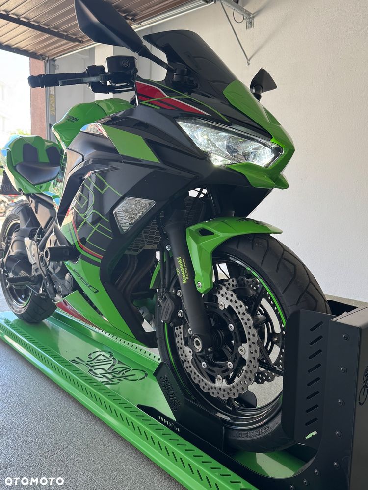 Kawasaki Ninja - 7
