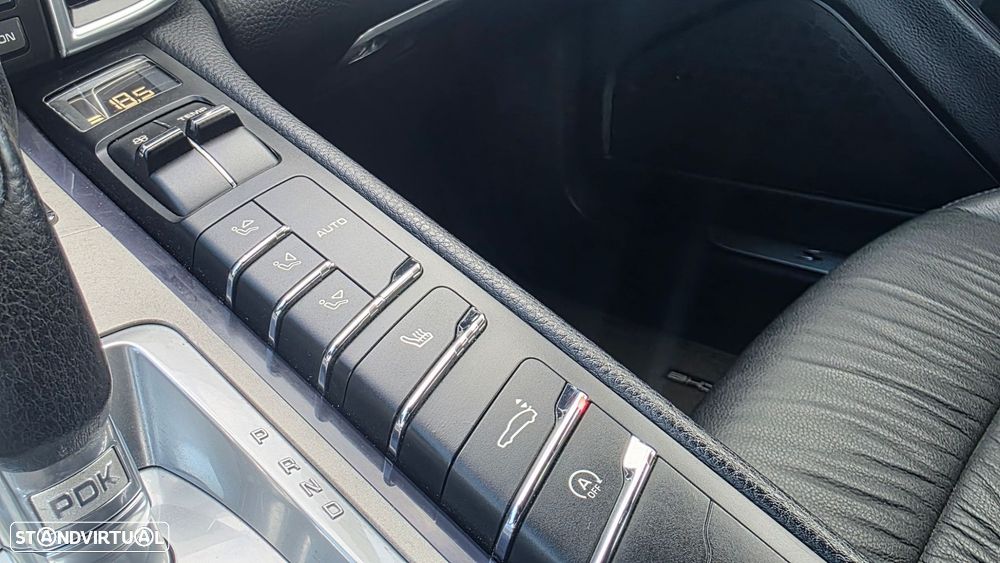 Porsche Panamera S PDK - 32