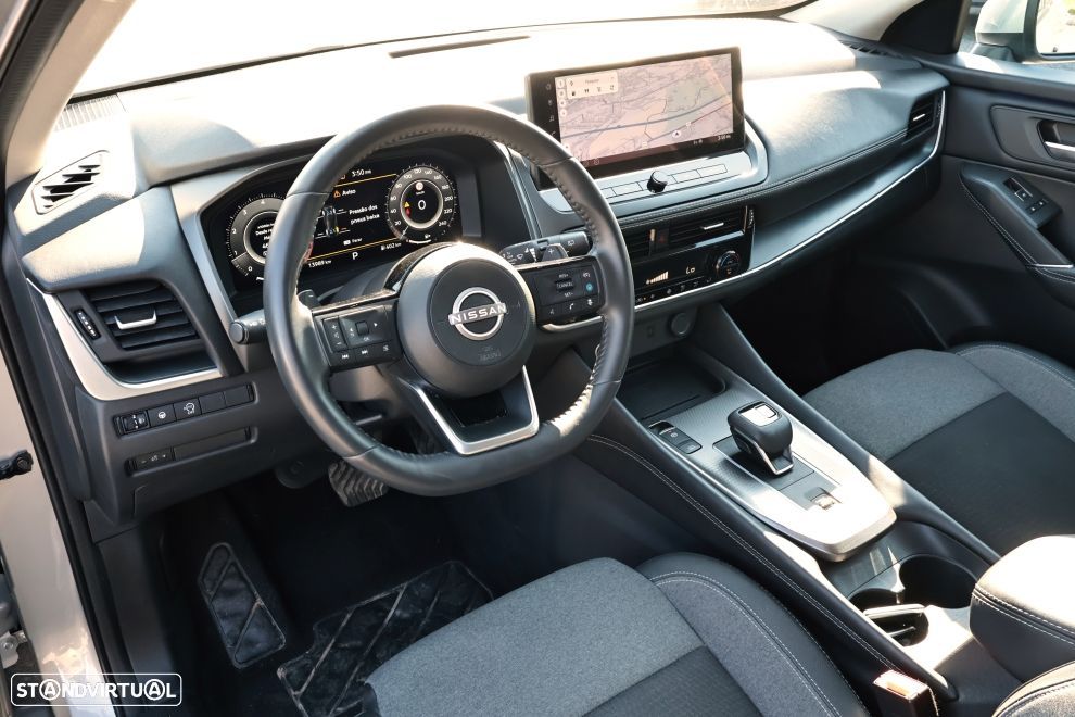 Nissan Qashqai 1.3 DIG-T N-Connecta Xtronic - 16