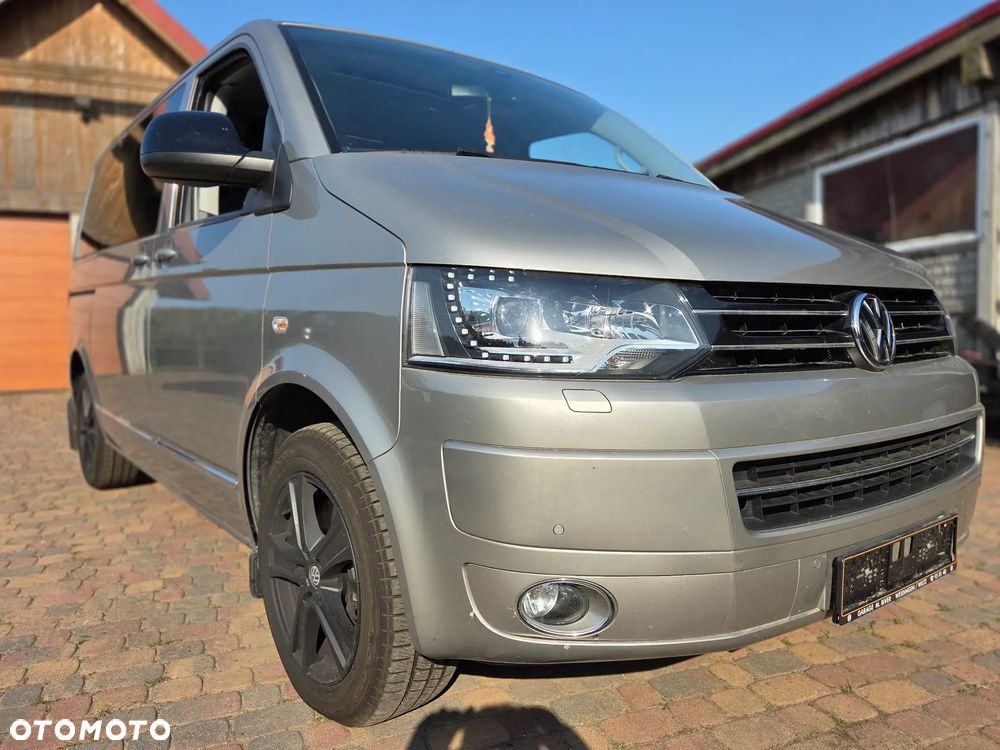 Volkswagen Multivan - 1