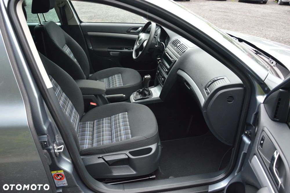 Skoda Octavia - 8