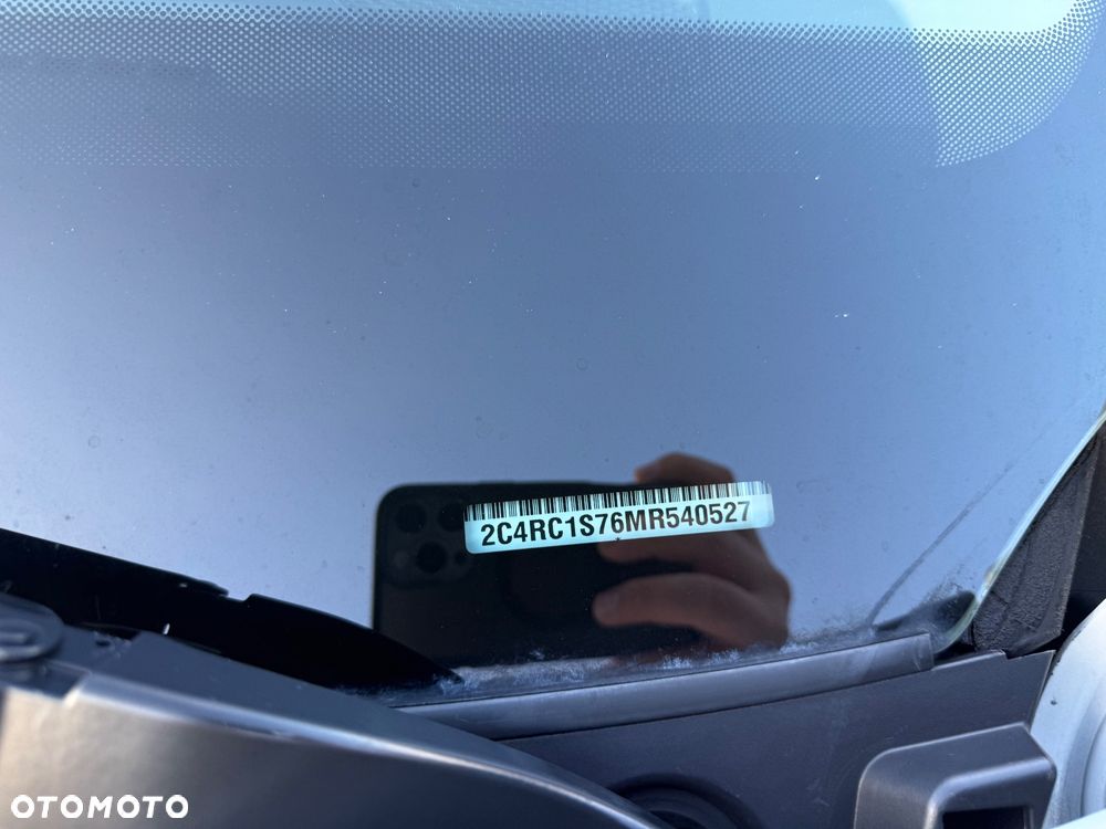 Chrysler Pacifica - 19
