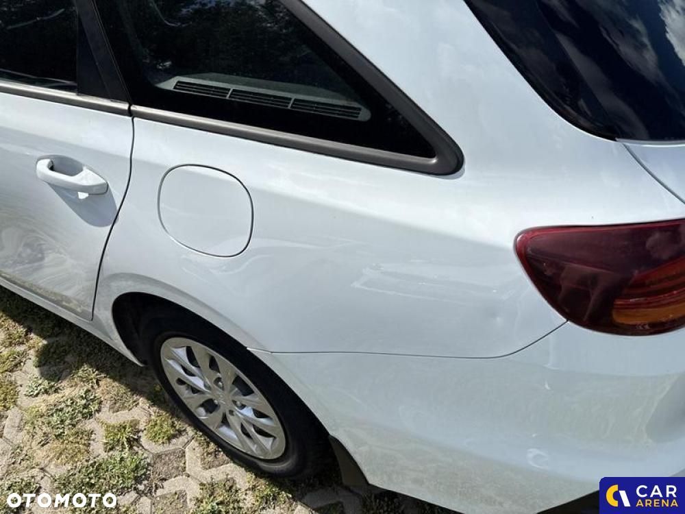Kia Ceed - 34