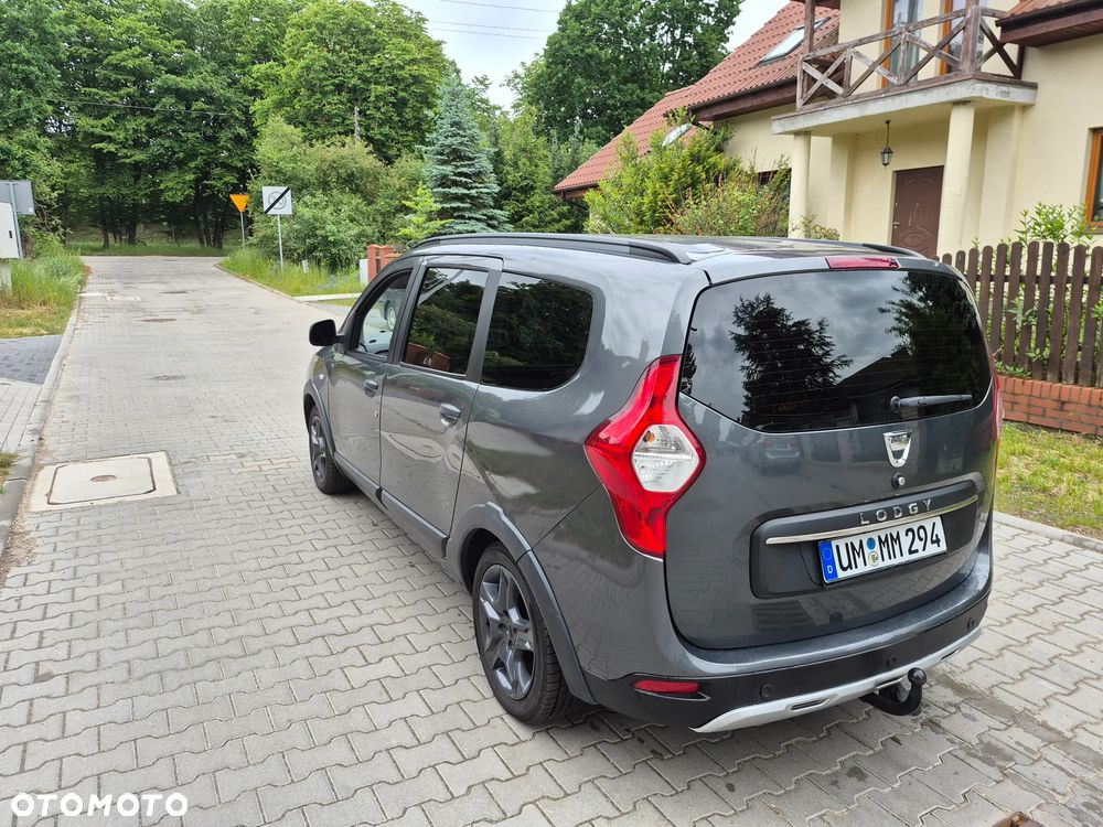 Dacia Lodgy SCe 100 Stepway - 14