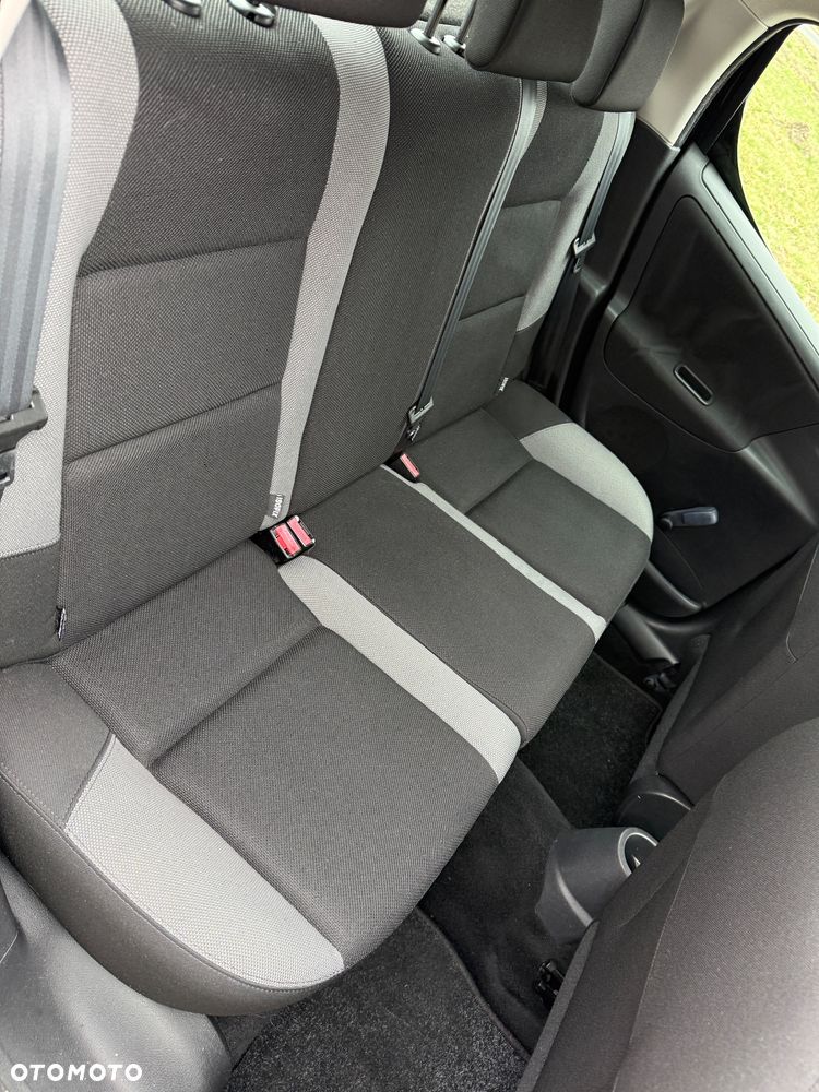 Peugeot 207 95 VTi Urban Style - 10