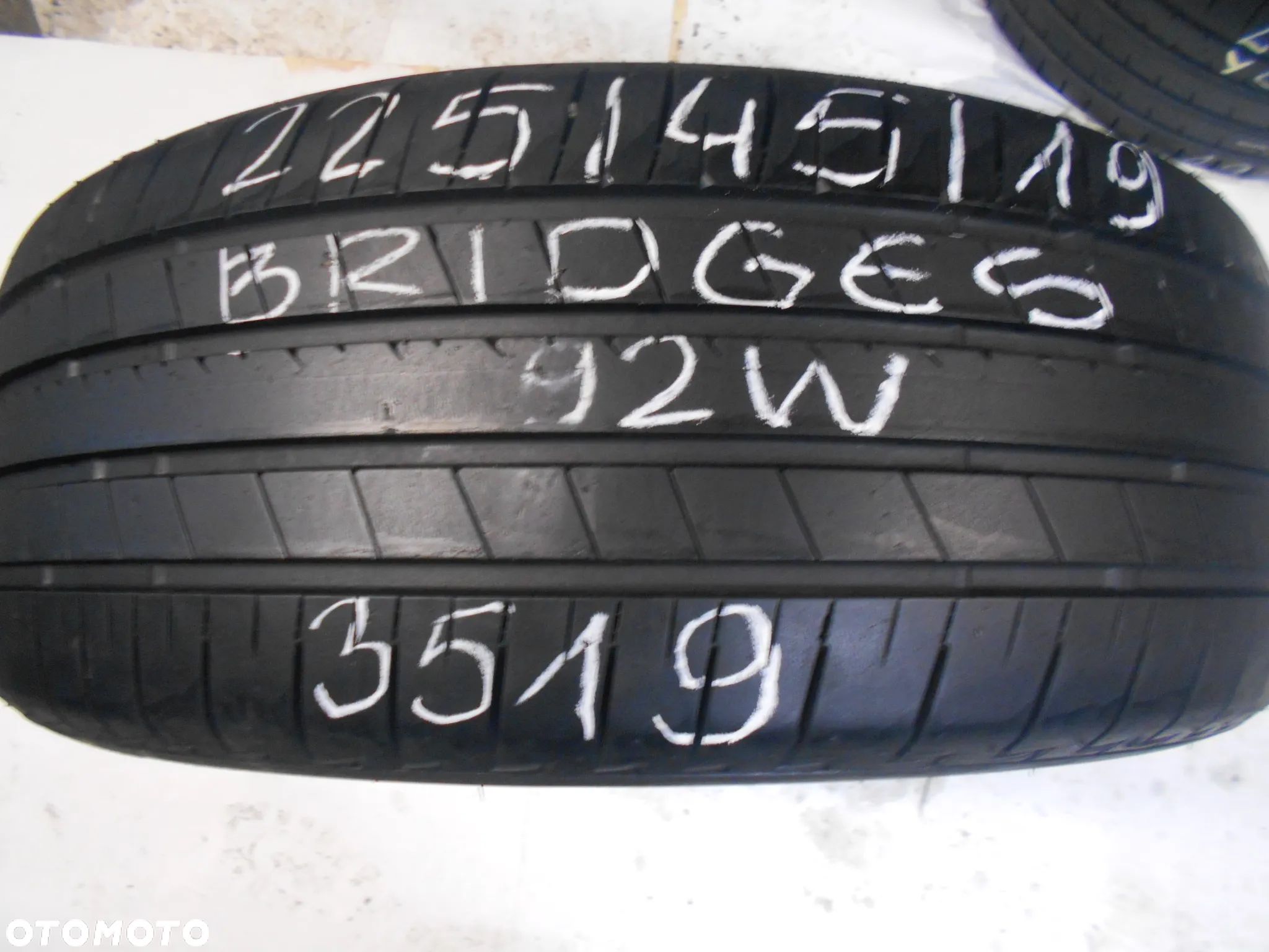 OPONA POJEDYNKA  225/45R19 BRIDGESTONE TURANZA T005 A DOT 3519 8MM - 1