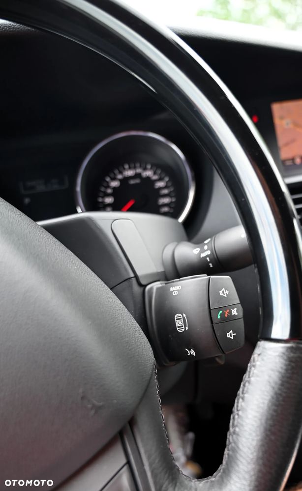 Renault Latitude dCi 175 FAP - 22