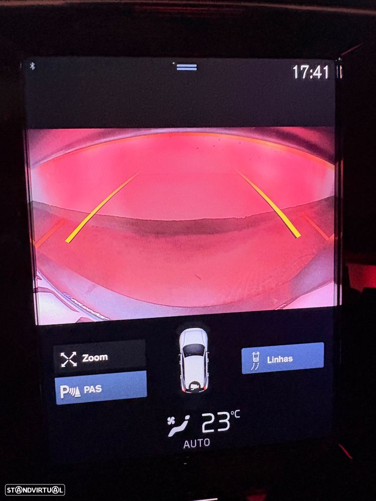 Volvo XC 40 1.5 T3 Momentum Plus Geartronic - 5