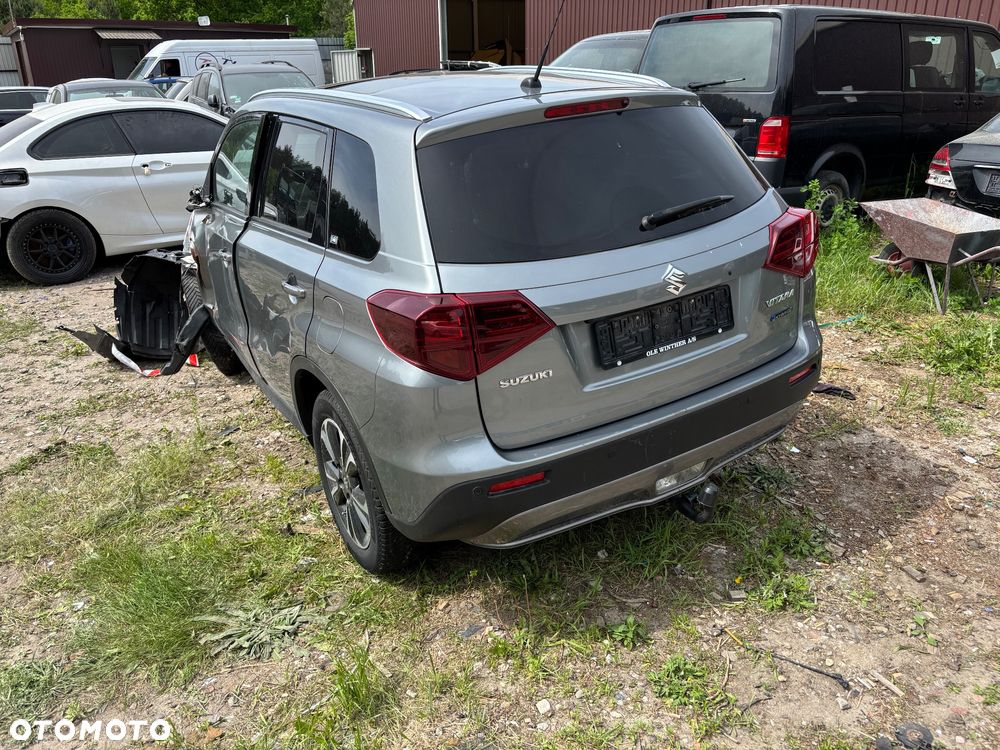Suzuki Vitara 1.5 Dualjet Hybrid Allgrip AGS Comfort+ "SHINKAI" - 4