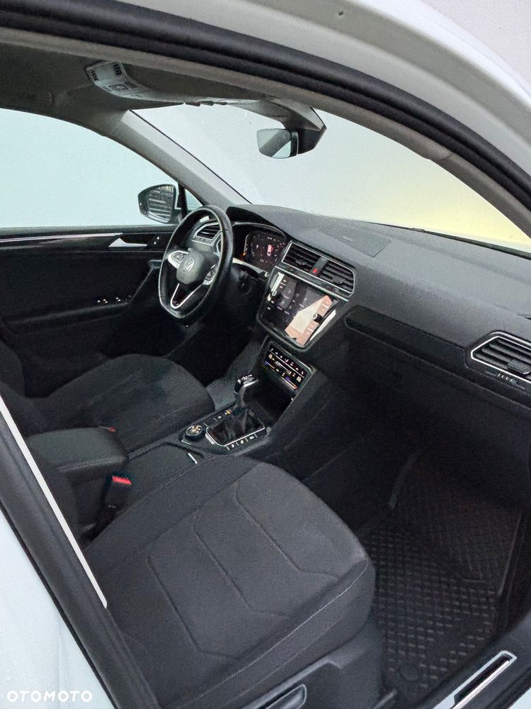 Volkswagen Tiguan 2.0 TDI SCR 4MotION DSG Elegance - 33