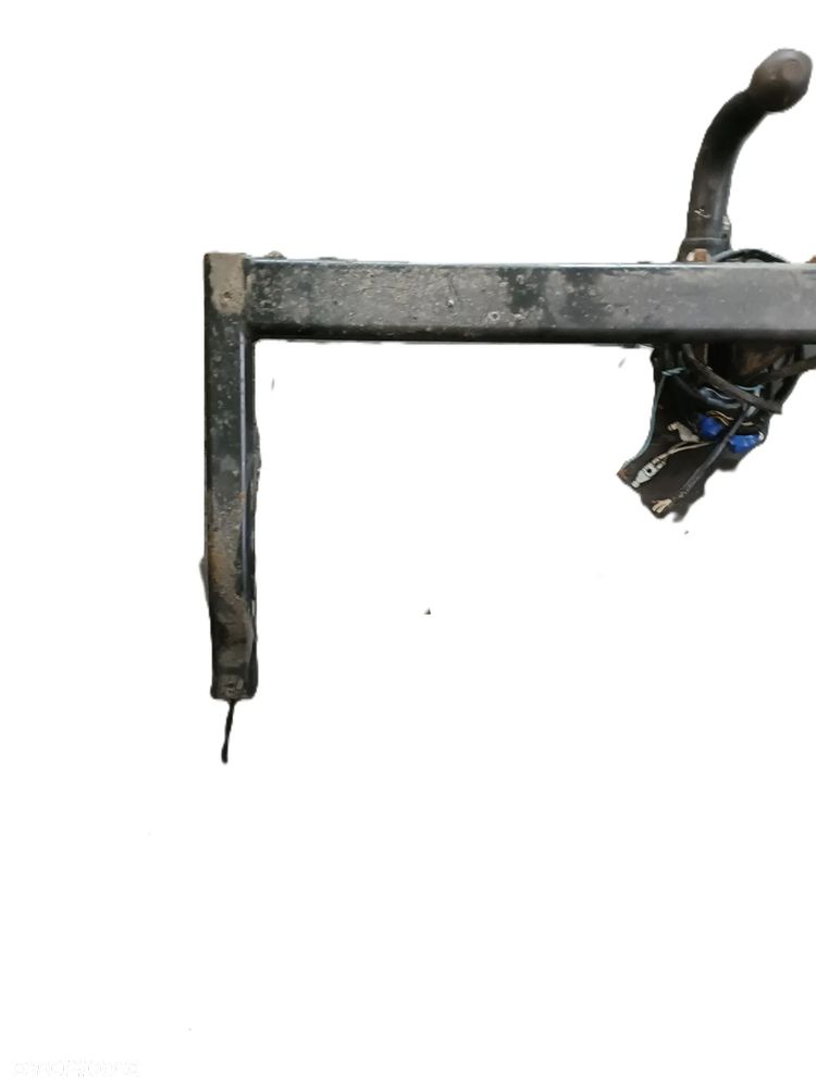 TOYOTA AVENSIS T25 03-09 KOMBI hak holowniczy * - 3