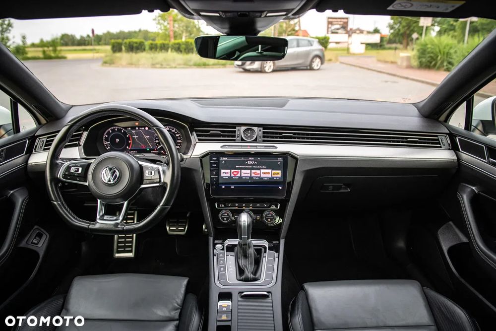 Volkswagen Passat - 21