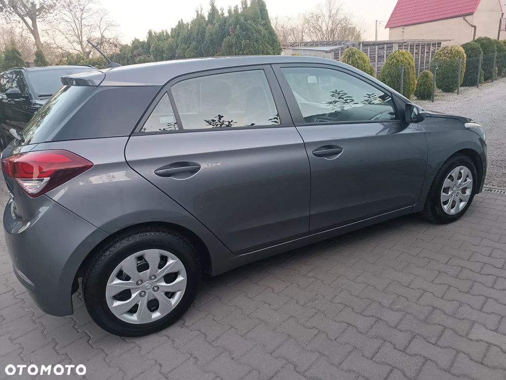 Hyundai i20 1.4 Comfort - 12