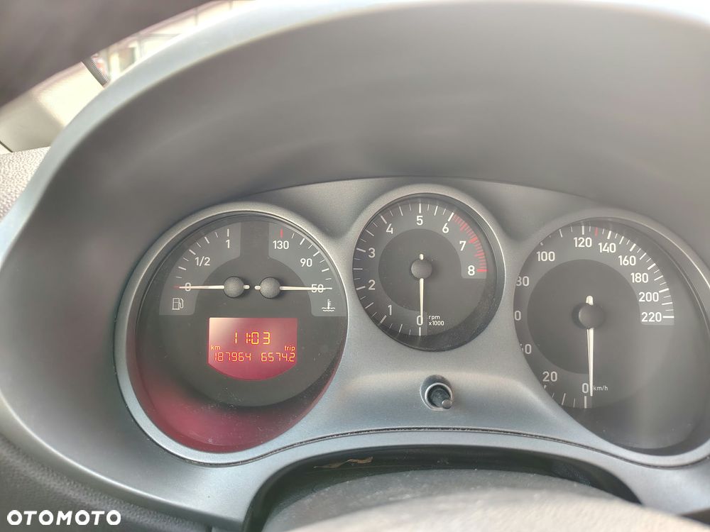 Seat Leon 2006 photo 3
