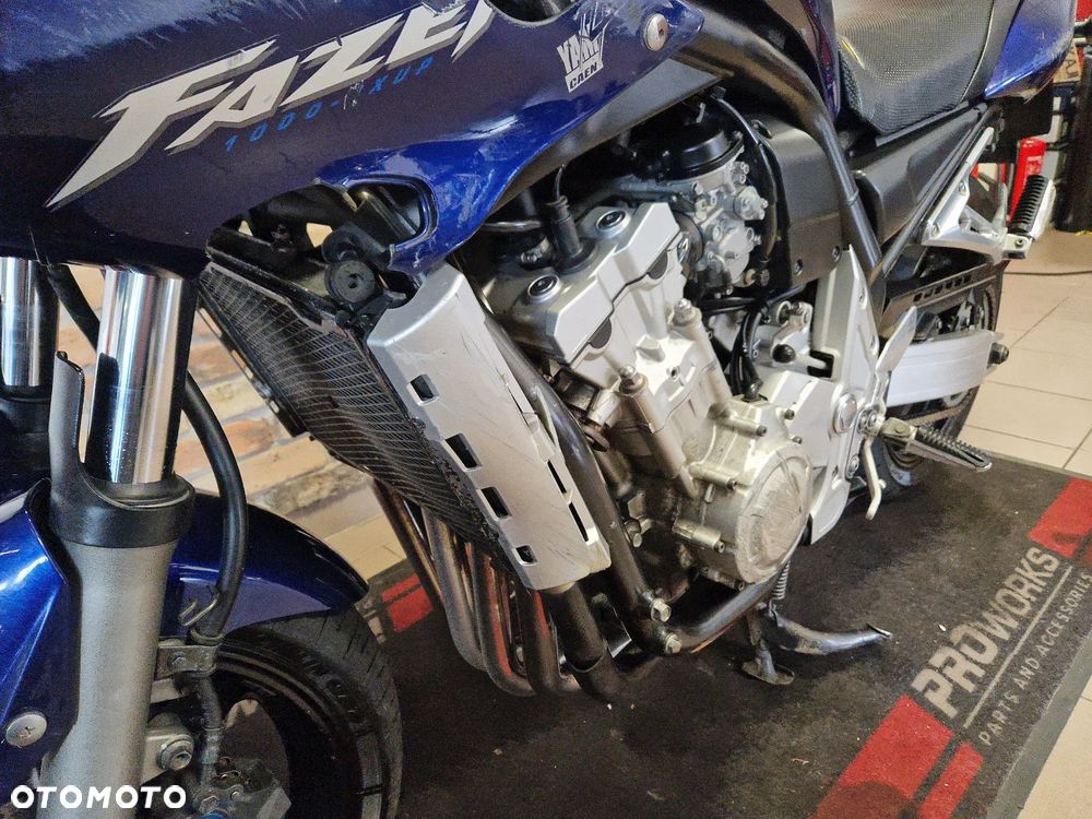 Yamaha FZS - 21