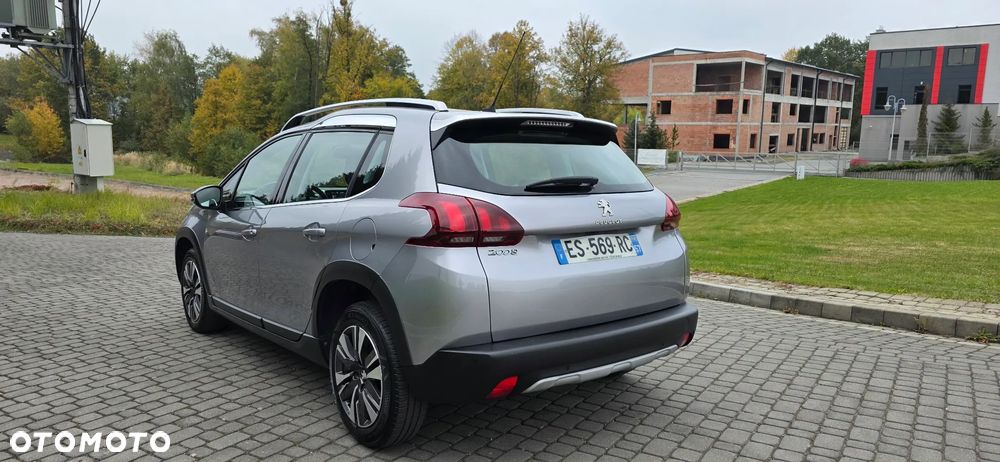Peugeot 2008 2017 photo 5
