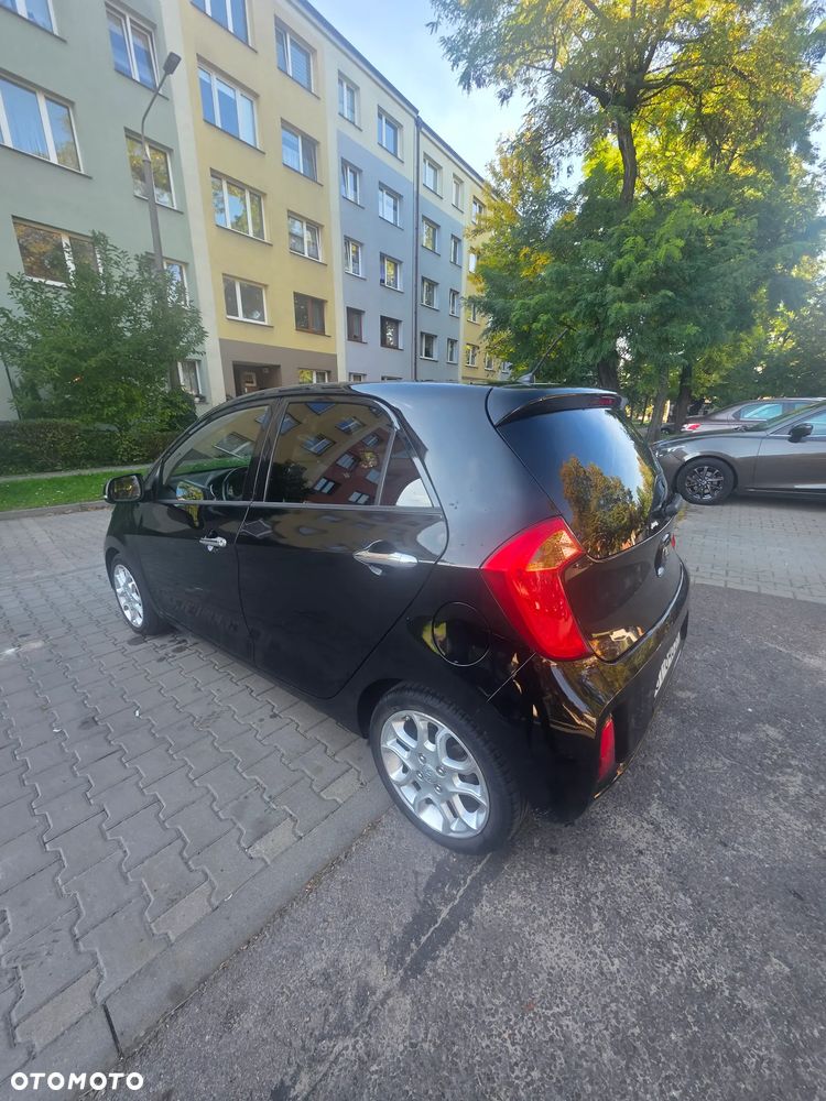 Kia Picanto - 10