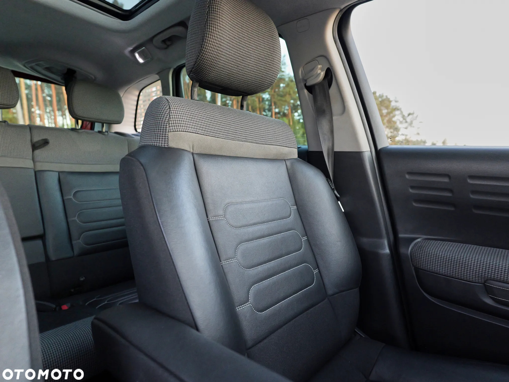 Citroën C3 Aircross PureTech 130 Stop & Start Shine - 23