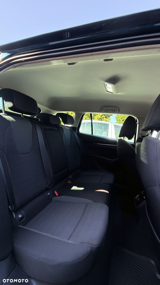 Skoda Octavia 2.0 TDI Ambition DSG - 12